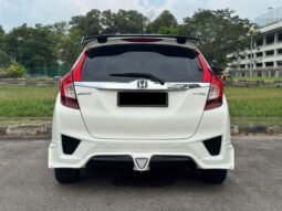 
										HONDA JAZZ 1.5L V I-VTEC (A) full									