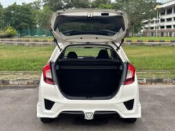 
										HONDA JAZZ 1.5L V I-VTEC (A) full									