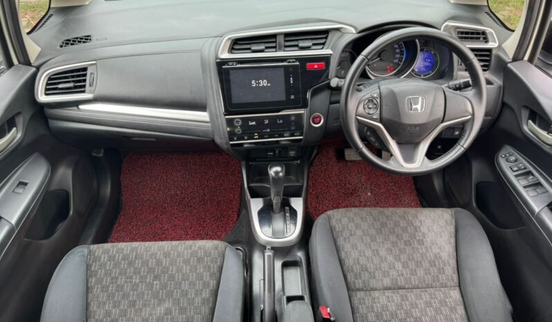 
								HONDA JAZZ 1.5L V I-VTEC (A) full									