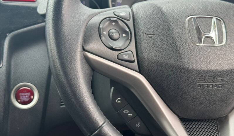 
								HONDA JAZZ 1.5L V I-VTEC (A) full									