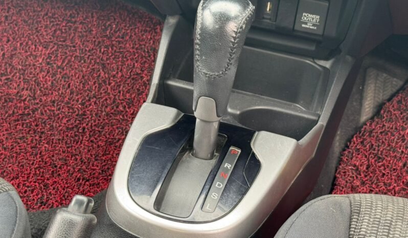 
								HONDA JAZZ 1.5L V I-VTEC (A) full									