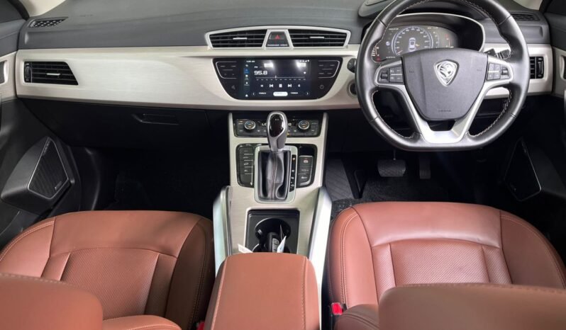 
								PROTON X70 1.8 TGDI PREMIUM 2WD full									