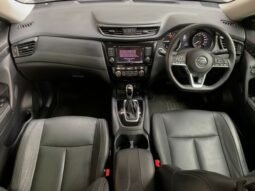 
										NISSAN X-TRAIL HYBRID 2.0L CVT full									