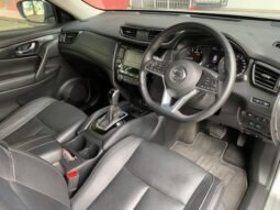 
										NISSAN X-TRAIL HYBRID 2.0L CVT full									