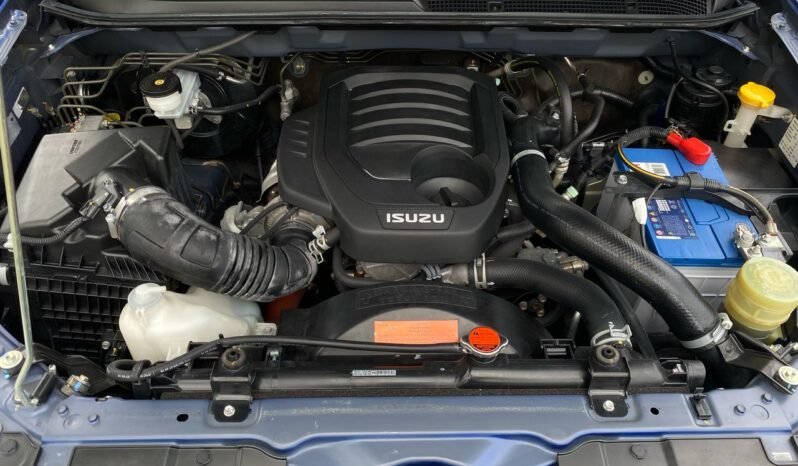 
								ISUZU  D-MAX 2.0 (M) full									
