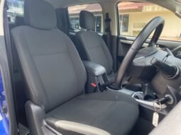 
										ISUZU  D-MAX 2.0 (M) full									