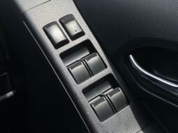 
										ISUZU  D-MAX 2.0 (M) full									
