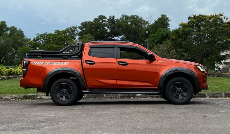 
								ISUZU D-MAX 3.0 (A) full									