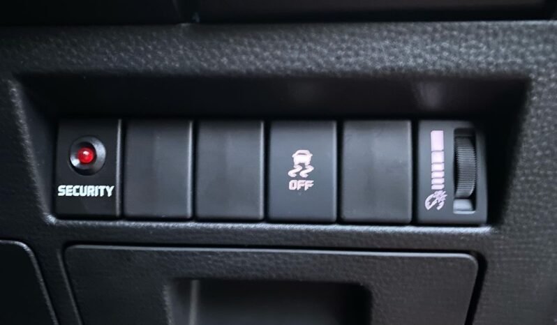 
								ISUZU D-MAX 3.0 (A) full									