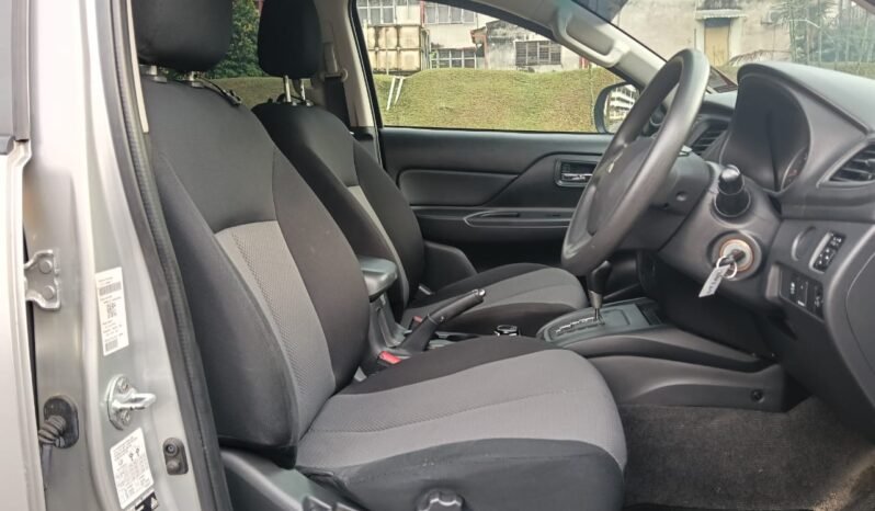 
								MITSUBISHI TRITON 2.4 (A) full									