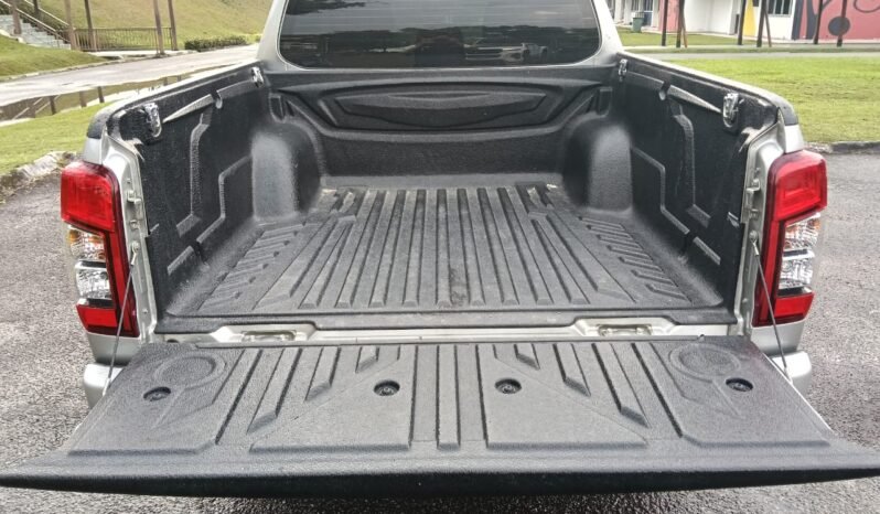 
								MITSUBISHI TRITON 2.4 (A) full									