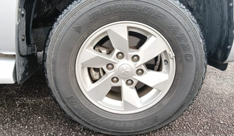 
								MITSUBISHI TRITON 2.4 (A) full									