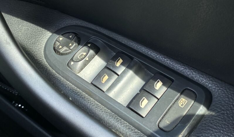 
								PEUGEOT 408 1.6 (A) full									