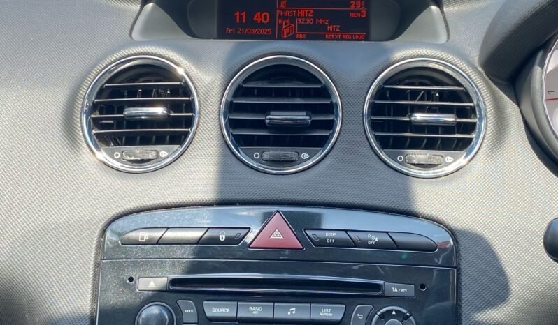 
								PEUGEOT 408 1.6 (A) full									