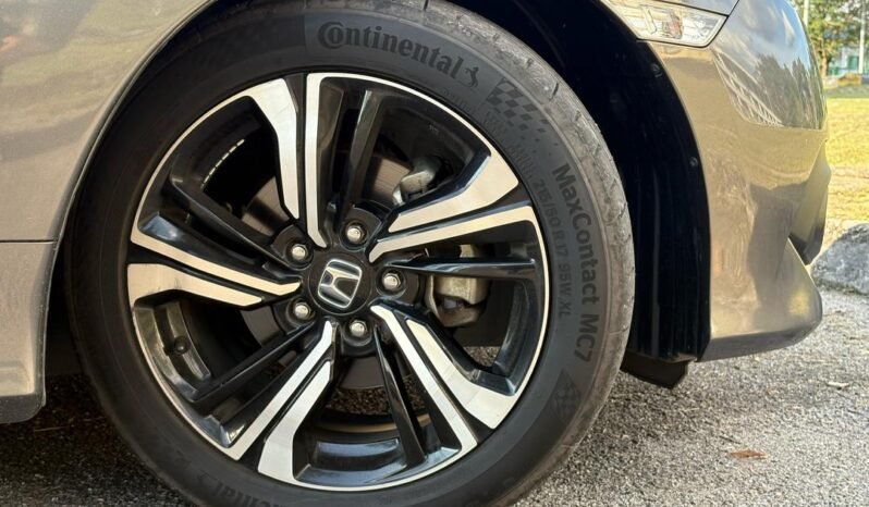 
								HONDA CIVIC 1.5 TC full									