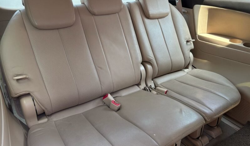
								TOYOTA PREVIA 2.4GL (AT) full									