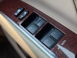 
										TOYOTA PREVIA 2.4GL (AT) full									