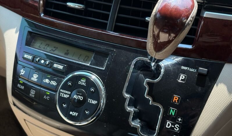 
								TOYOTA PREVIA 2.4GL (AT) full									
