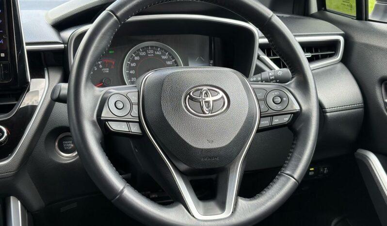 
								TOYOTA COROLLA CROSS V 1.8 AT full									