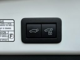 
										TOYOTA COROLLA CROSS V 1.8 AT full									