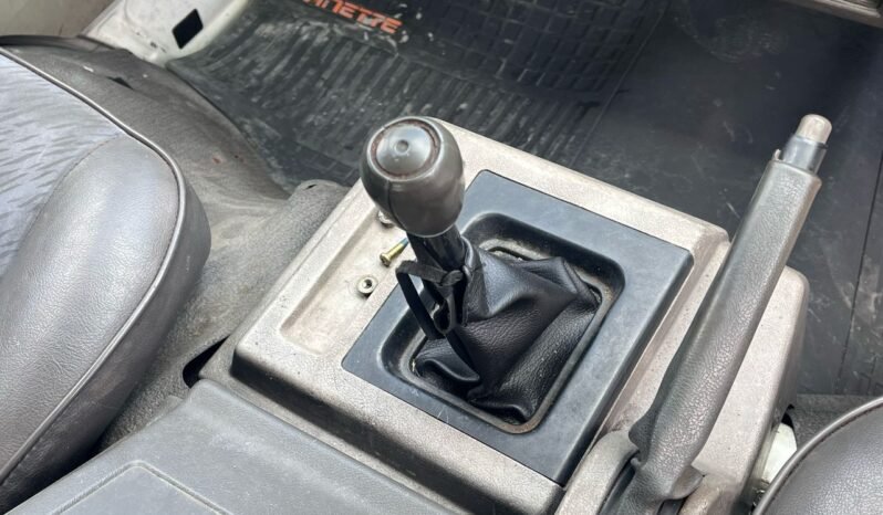 
								NISSAN VAN C22 1.5 (M) full									