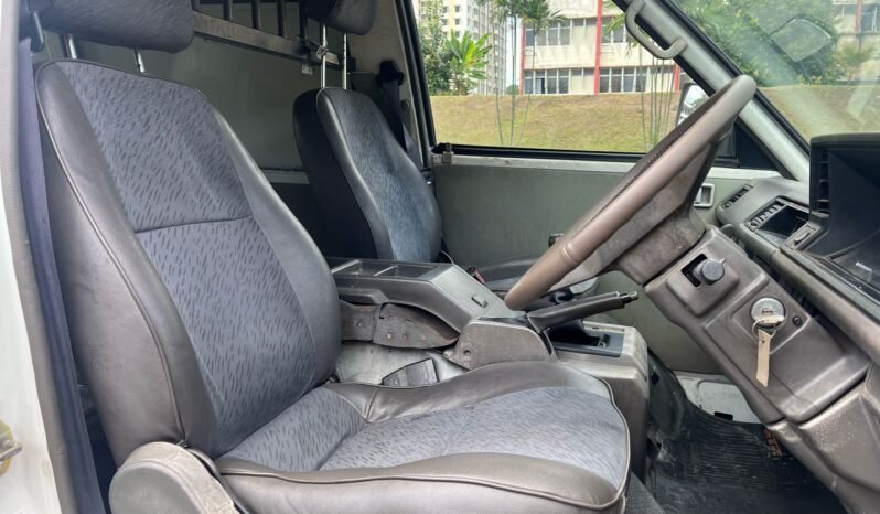 
								NISSAN VAN C22 1.5 (M) full									