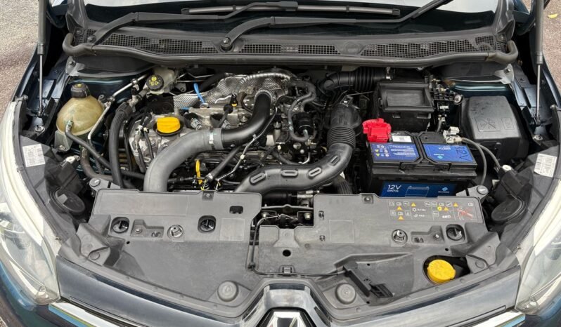 
								RENAULT CAPTUR full									