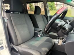 
										TOYOTA AVANZA 1.5G A/T full									