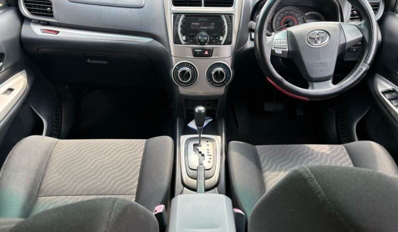 
								TOYOTA AVANZA 1.5G A/T full									