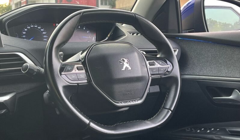 
								PEUGEOT 3008 1.6 (A) full									