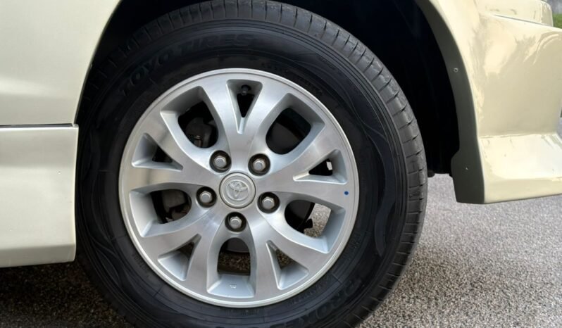 
								TOYOTA INNOVA 2.0G (A) full									