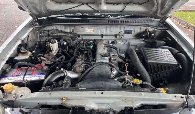 
								MAZDA BT50 2.5 (M) full									