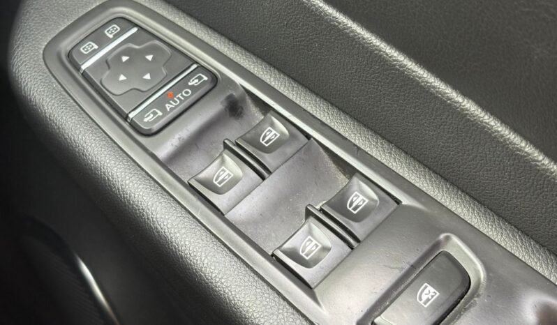 
								RENAULT CAPTUR full									