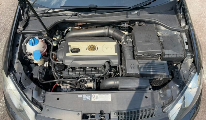 
								VOLKSWAGEN GOLF GTI 2.0 (A) full									
