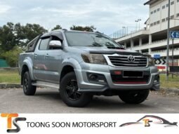 TOYOTA HILUX D/CAB 2.5 (A)