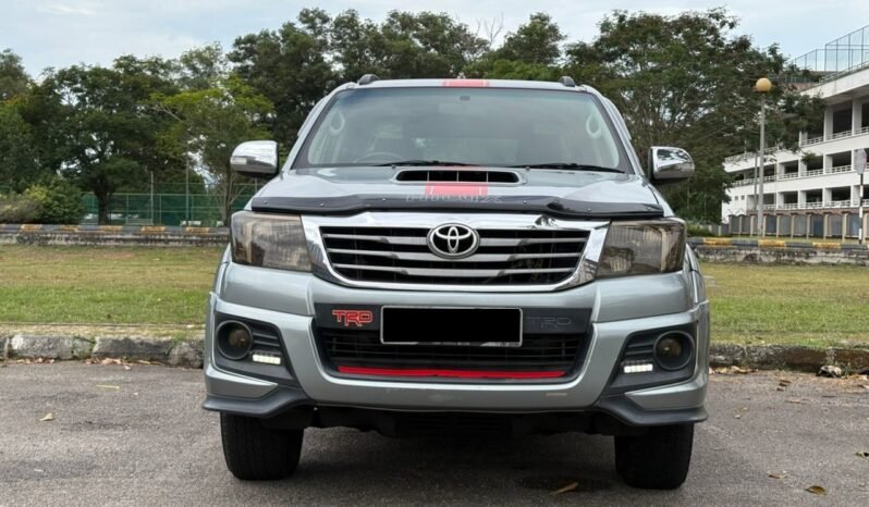 
								TOYOTA HILUX D/CAB 2.5 (A) full									