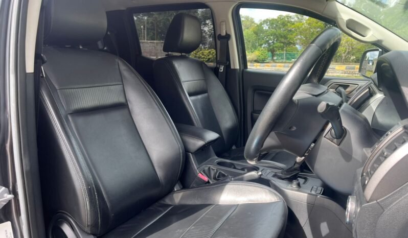 
								FORD RANGER 2.0L XLT + 4WD AT full									