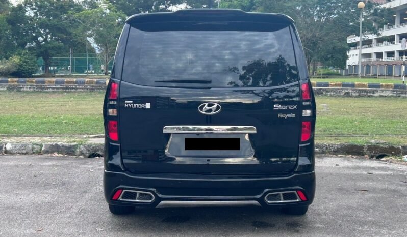 
								HYUNDAI GRAND STAREX 2.5 full									