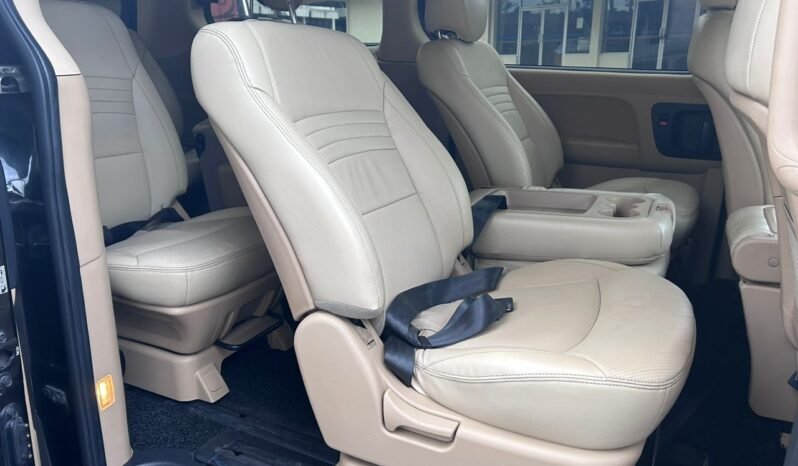 
								HYUNDAI GRAND STAREX 2.5 full									