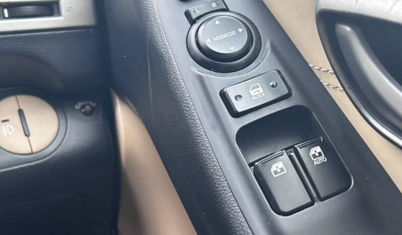 
								HYUNDAI GRAND STAREX 2.5 full									