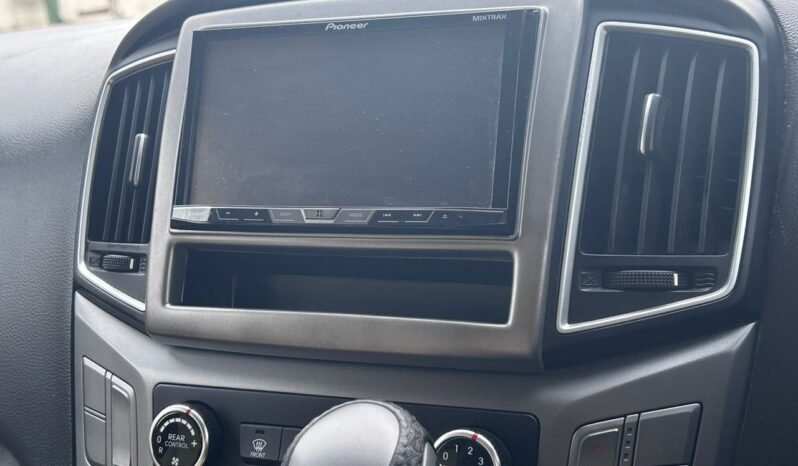 
								HYUNDAI GRAND STAREX 2.5 full									