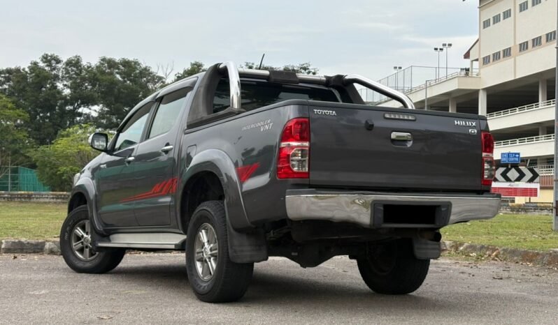 
								TOYOTA HILUX DOUBLE CAB 2.5 AT full									