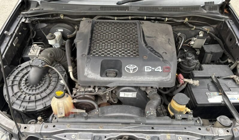 
								TOYOTA HILUX DOUBLE CAB 2.5 AT full									