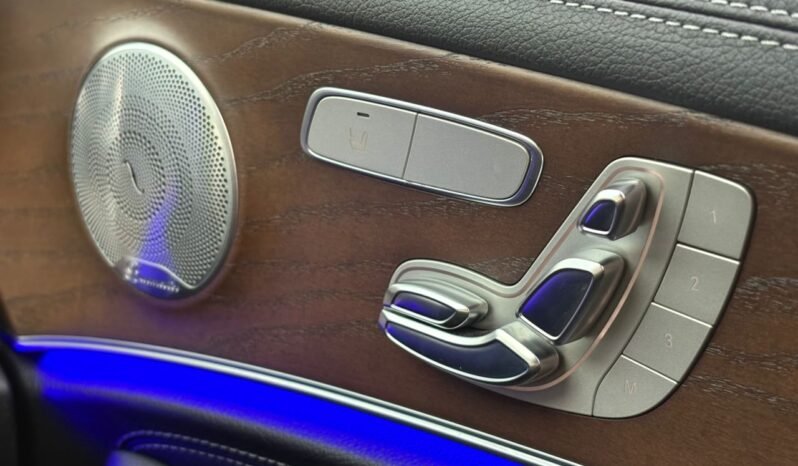 
								MERCEDES BENZ / E 350 E full									