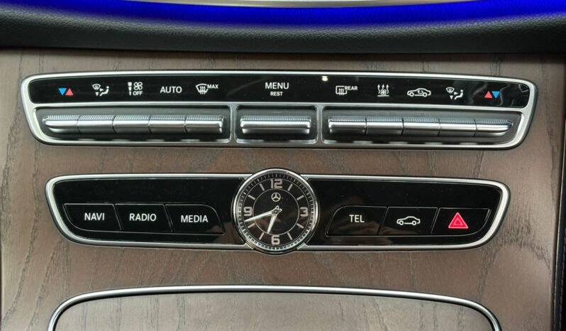 
								MERCEDES BENZ / E 350 E full									
