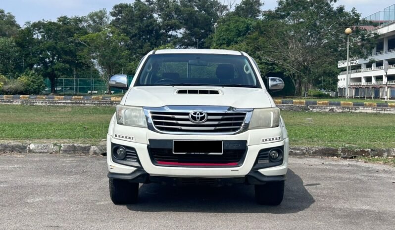 
								TOYOTA HILUX DOUBLE CAB 2.5 AT full									
