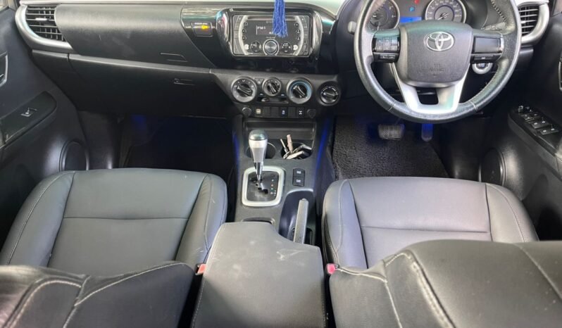 
								TOYOTA HILUX DOUBLE CAB 2.4G AT 4X4 full									