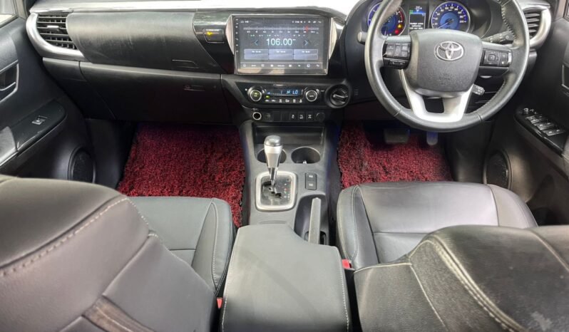 
								TOYOTA HILUX 2.8 (A) full									