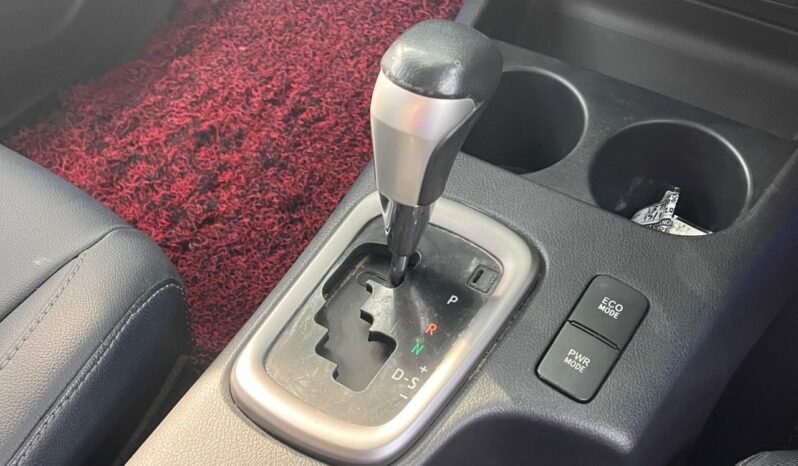 
								TOYOTA HILUX 2.8 (A) full									