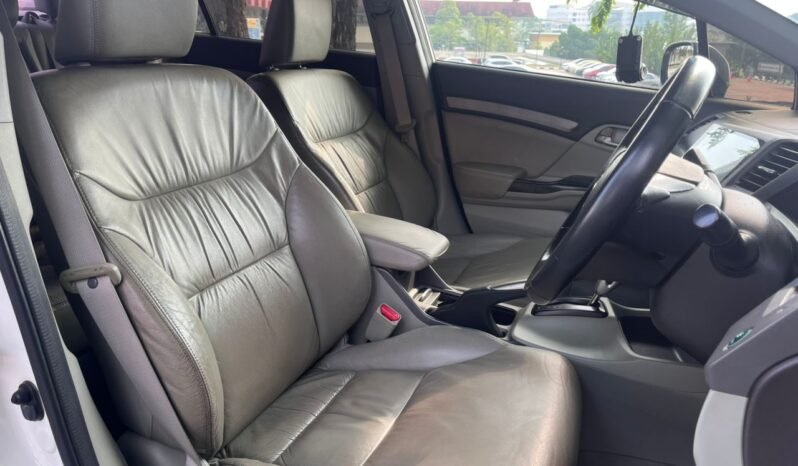 
								HONDA CIVIC 1.5 HYBRID  (A) full									